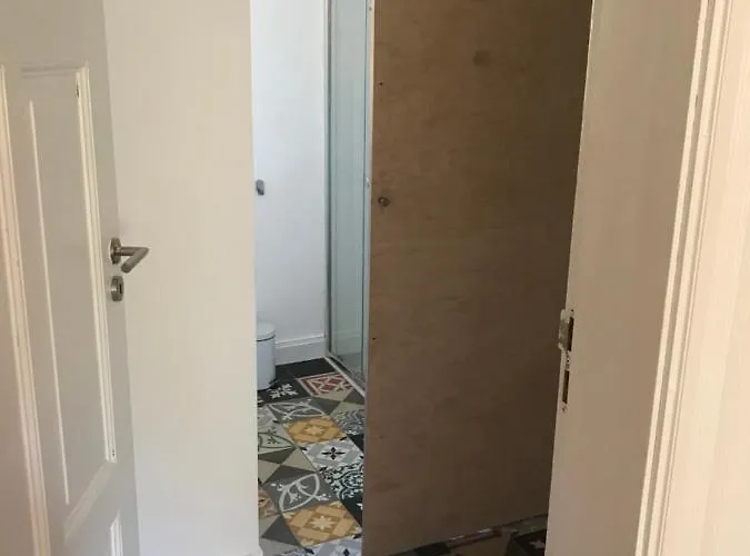 Gemuetliche An Der Elbe *