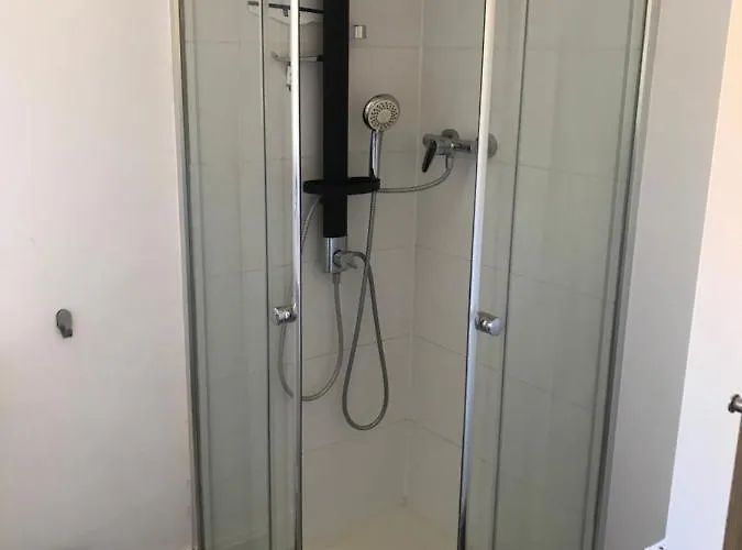 Gemuetliche An Der Elbe